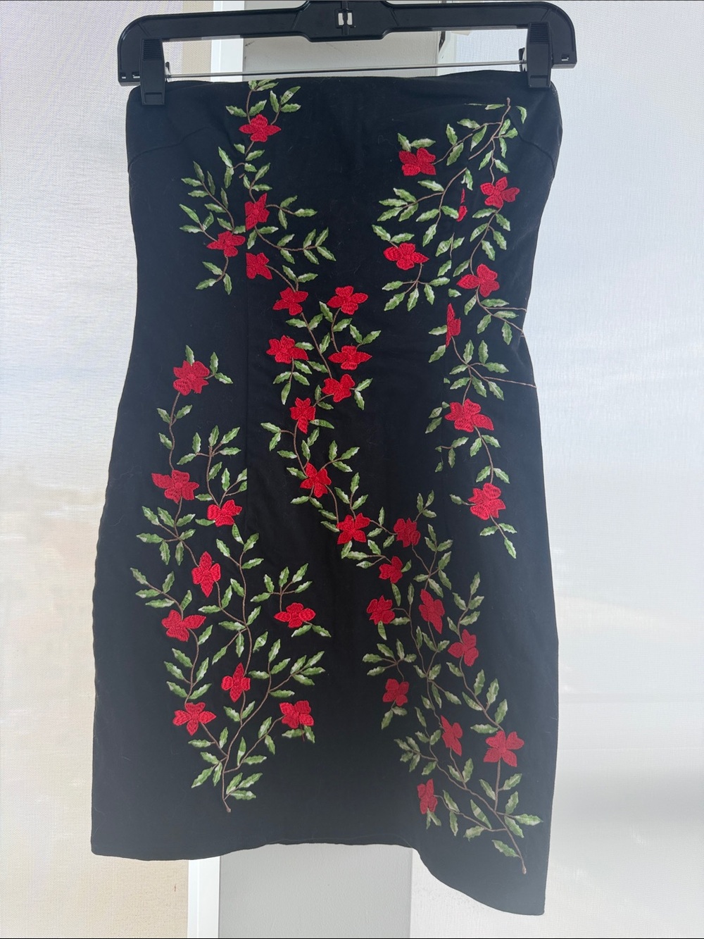 Guess by Marciano Black Strapless Dress with Red Floral Embroidery
